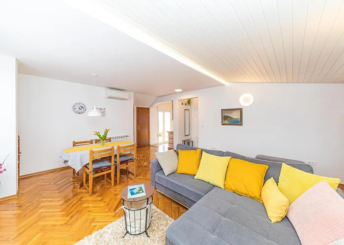 Διαμέρισμα Iskra