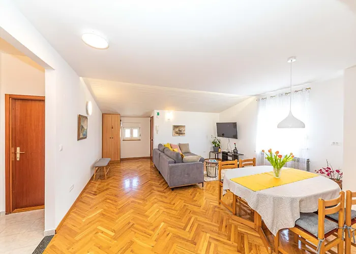 Iskra Διαμέρισμα Stobreč